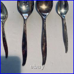 Vintage 39 Piece Oneida Community Silver plate Flatware Winsome Pattern 1959