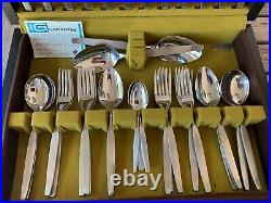 Vintage 44 Piece Oneida Community Stainless Steel Frostfire Pattern Cutlery Set