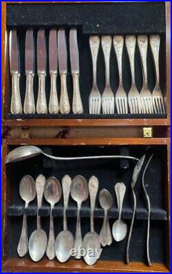 Vintage Cutlery set in a solid wooden box 44 pieces. Unused