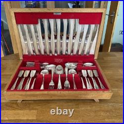 Vintage Insignia Plate 71 Pieces Grecian Silver Plated Cutlery in Wooden Canteen