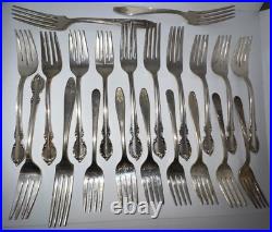 Vintage WM Rogers International Silver / Silverplate Flatware Lot 125 pieces