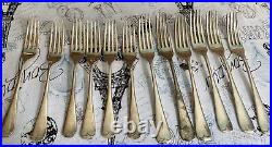 Vintage Walker & Hall Oak Canteen of Silver Plated Cutlery (42 pieces)