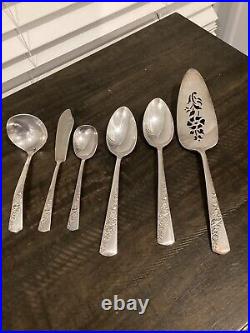 Vtg 1953 Bridal Corsage Wallace Silver plate 12 Place Setting With Serving Piece