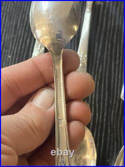 Wm Rogers & Son 41 Piece Silver Plate Flatware