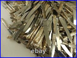 (ref288) 396 Pieces of silver plated kings pattern cutlery mostly table knives